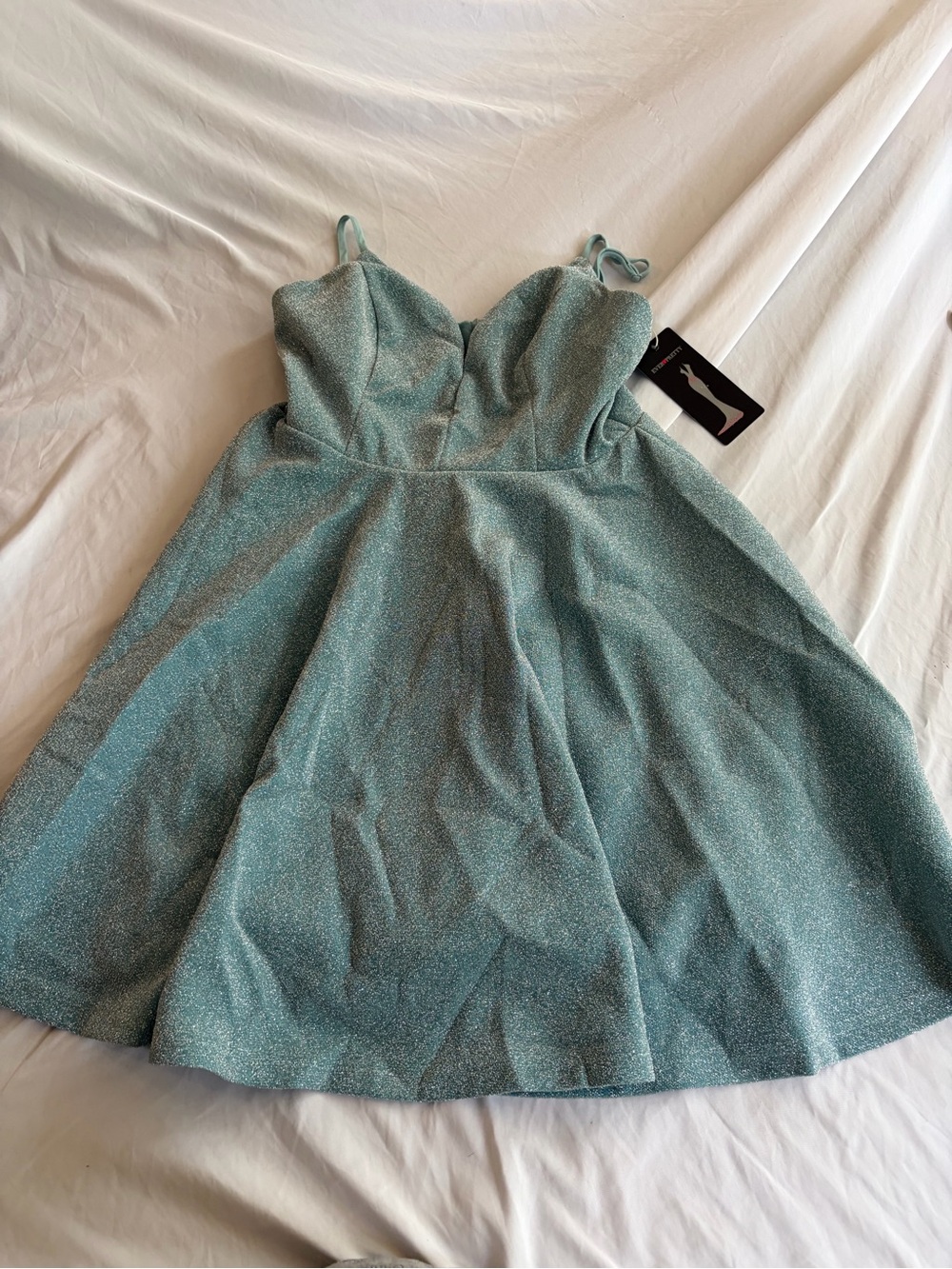 Ever-Pretty Women's Size Medium Shimmery Aqua Formal Dress NWT